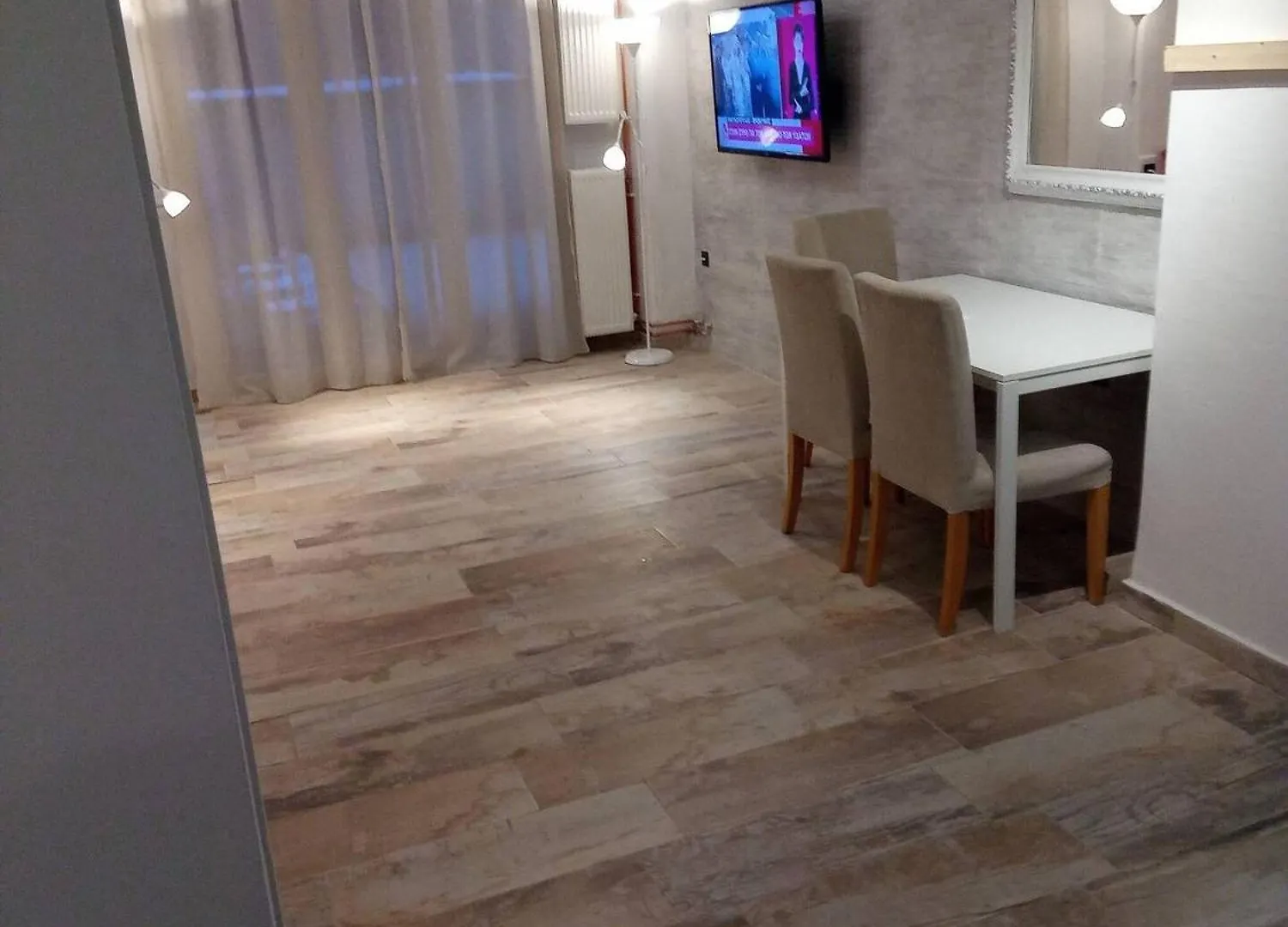 Center Apartment With Private Yard D11 Tessalónica